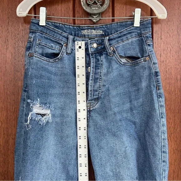 Women’s Wild Fable Distressed Jeans - Picture 7 of 8